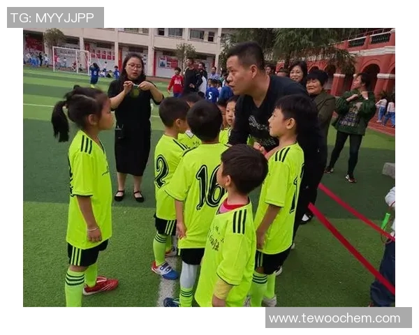 金智秀心目中的足球偶像揭秘与她的足球情缘分享