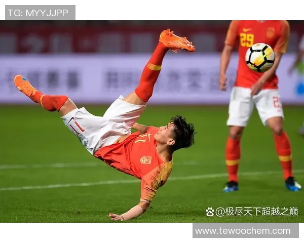 当足球明星跨界挑战NBA赛场展现惊人天赋与激情碰撞的精彩瞬间 当足球明星跨界挑战NBA赛场展现惊人天赋与激情碰撞的精彩瞬间