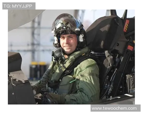 比利亚与阿波罗激战正酣谁能在这场对决中笑到最后 比利亚与阿波罗激战正酣谁能在这场对决中笑到最后